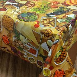 084 Клейонка ПВХ на нетканнiй основi 1,37*25м